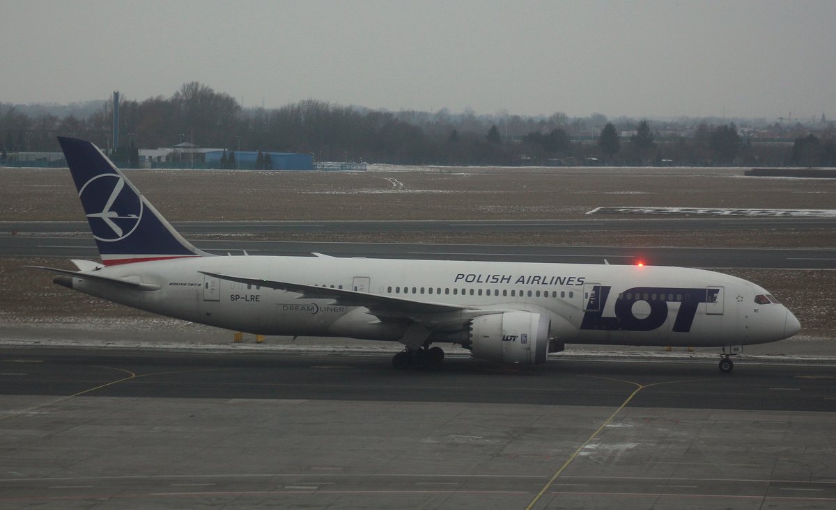 LOT Polish Airlines, SP-LRE, (c/n 35939),Boeing 787-8 Dreamliner, WAW-EPWA, Warszawa, Polen 
