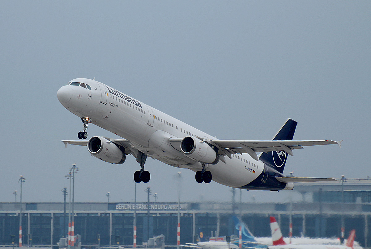 Lufthanasa, Airbus A 321-231, D-AIDA,  Pforzheim , BER, 19.08.2022