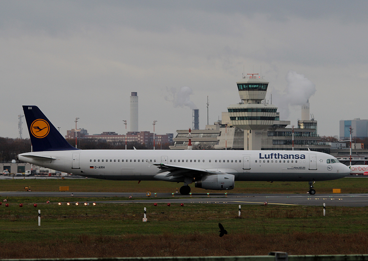 Lufthansa A 321-131 D-AIRH  Garmisch-Partenkirchen  kurz vor dem Start in Berlin-Tegel am 14.11.2015