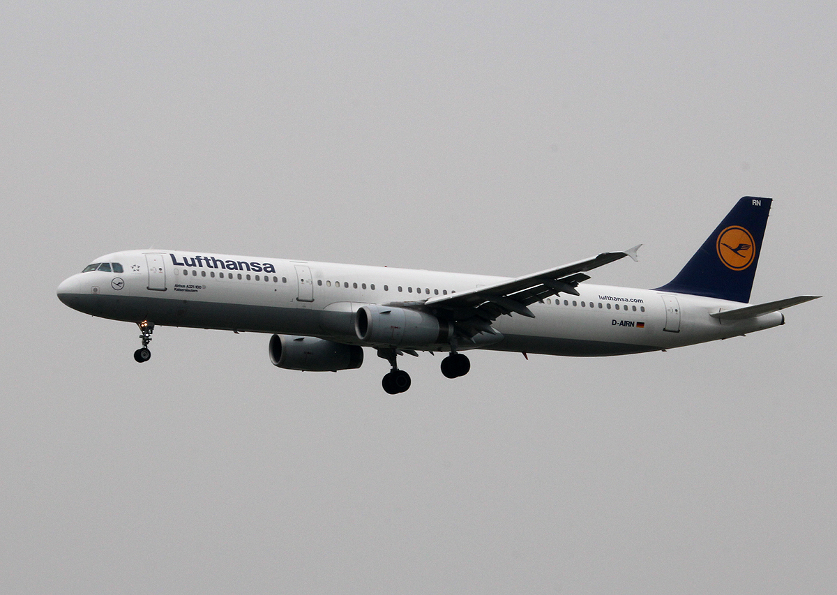 Lufthansa A 321-131 D-AIRN  Kaiserslautern  bei der Landung in Frankfurt am 11.06.2013