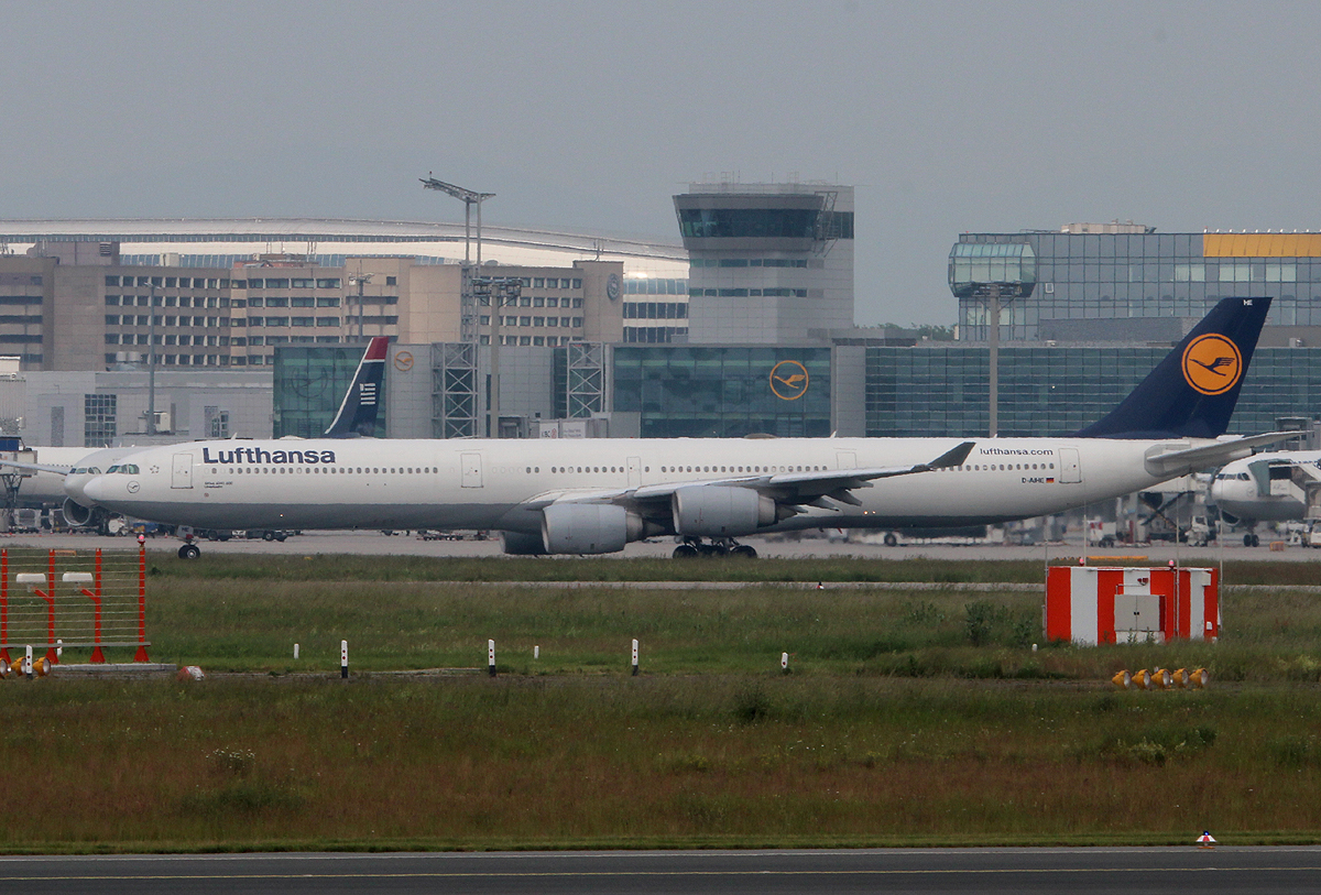 Lufthansa A 340-642 D-AIHE  Leverkusen  am 11.06.2013 auf dem Flughafen Frankfurt