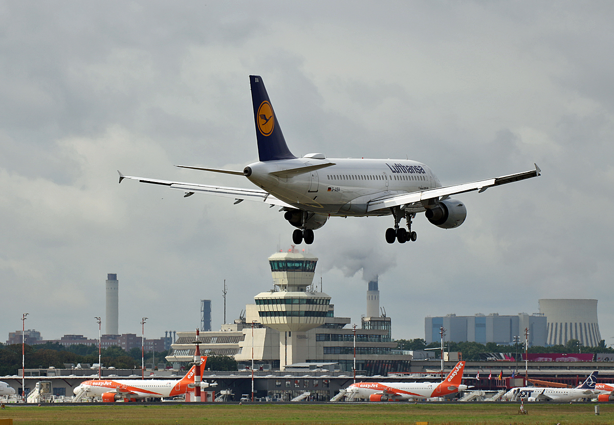 Lufthansa, Airbus A 319-112, D-AIBA, TXL, 04.09.2020