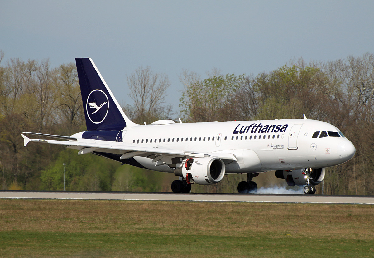 Lufthansa, Airbus A 319-114, D-AILN  Idar Oberstein , BER, 17.04.2022