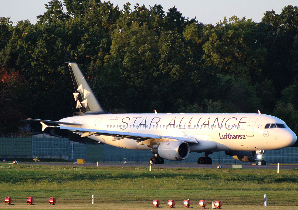 Lufthansa, Airbus A 320-211, D-AIPC  Braunschweig , TXL, 12.10.2019