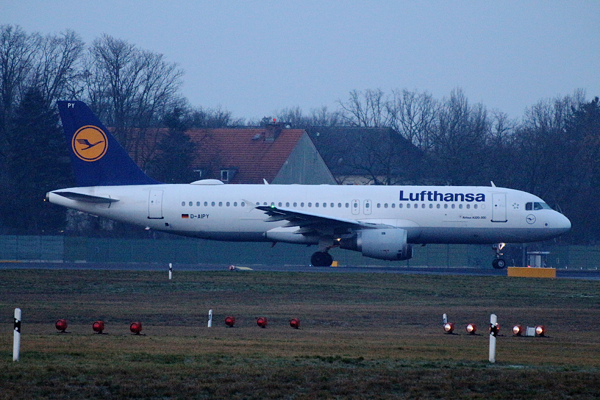 Lufthansa, Airbus A 320-211, D-AIPY, TXL, 15.02.2020