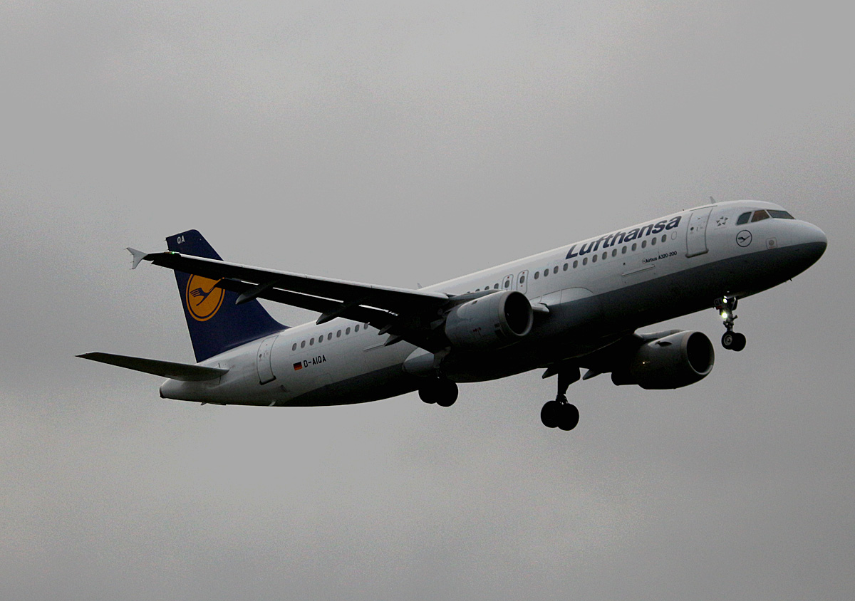 Lufthansa, Airbus A 320-211, D-AIQA, TXL, 03.10.2017