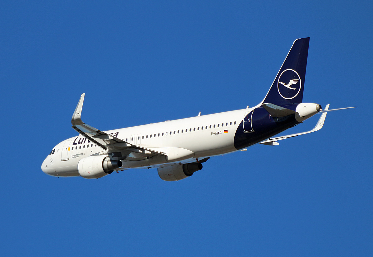 Lufthansa, Airbus A 320-214, D-AIWG  Greifswald , BER; 08.03.2022