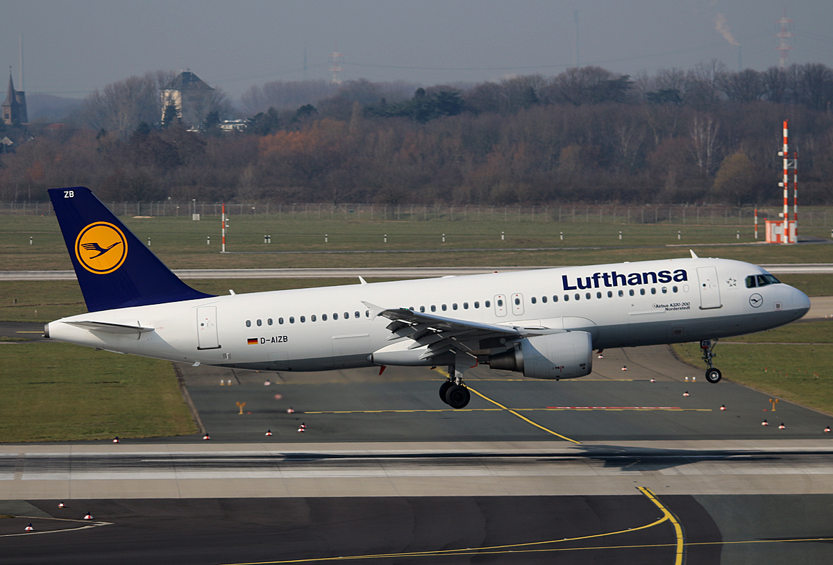 Lufthansa, Airbus A 320-214, D-AIZB  Norderstedt , DUS, 10.03.2016
