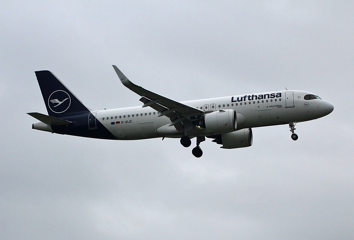 Lufthansa, Airbus A 320-271N, D-AIJC  Lünen , BER, 30.12.2021