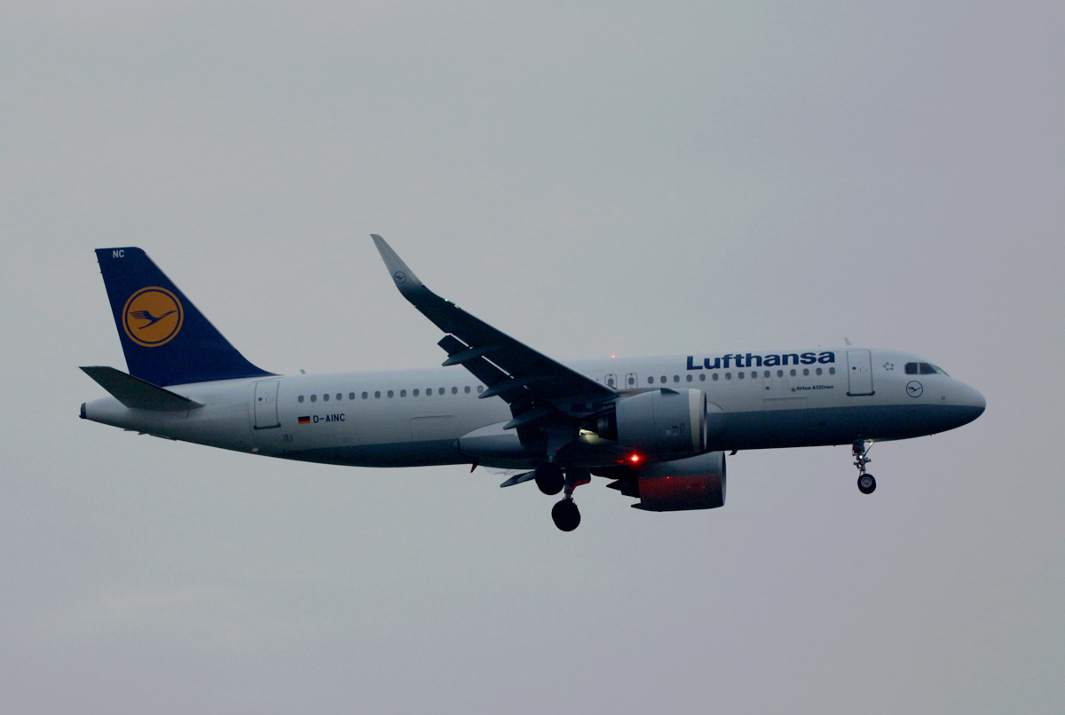 Lufthansa, Airbus A 320-271N, D-AINC, BER, 30.12.2021