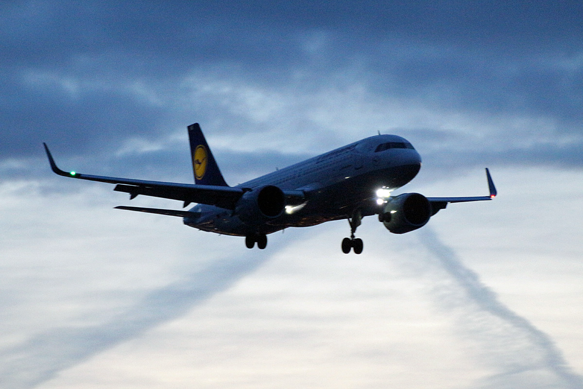 Lufthansa, Airbus A 320-271N, D-AING, TXL, 12.10.2019