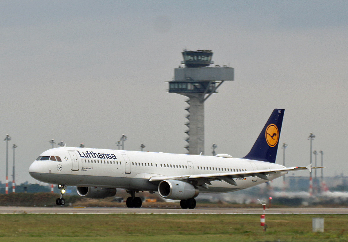 Lufthansa, Airbus A 321-131, D-AIRC  Erlangen , BER, 19.08.2021