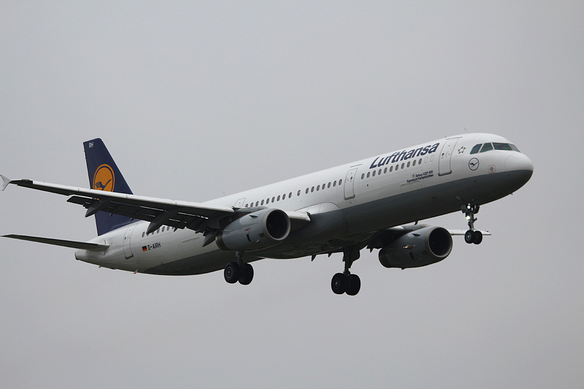 Lufthansa, Airbus A 321-131, D-AIRH  Garmisch-Partenkirchen , TXL, 25.05.2017