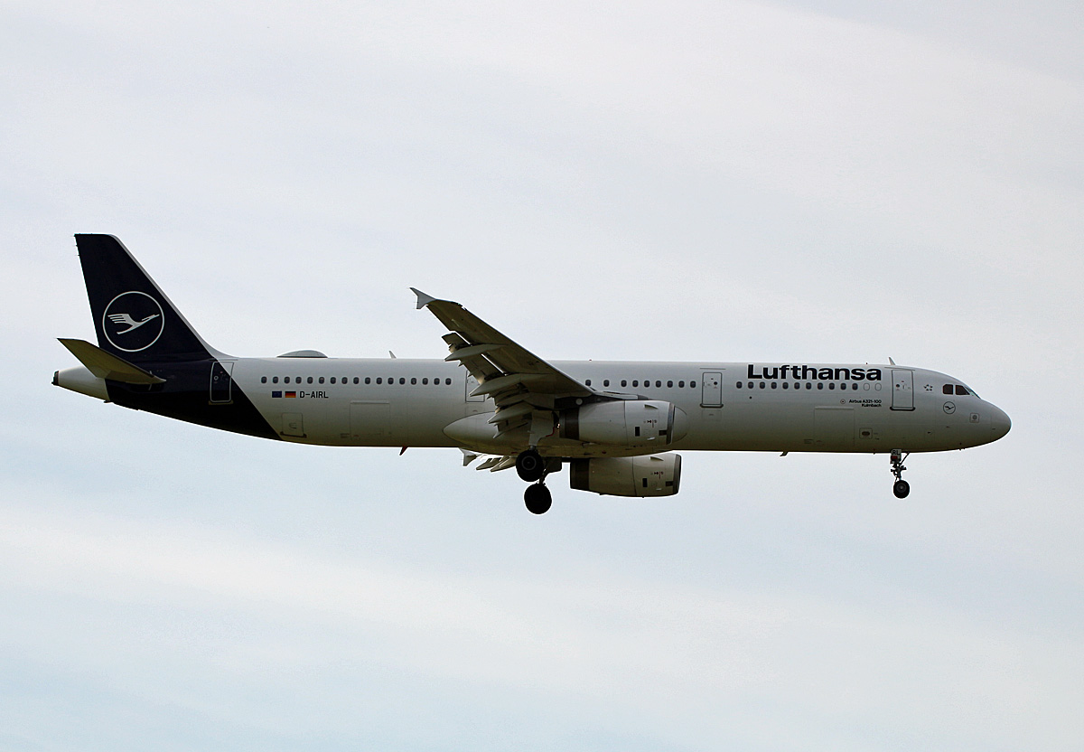 Lufthansa, Airbus A 321-131, D-AIRL  Kulmbach , BER, 13.08.2023