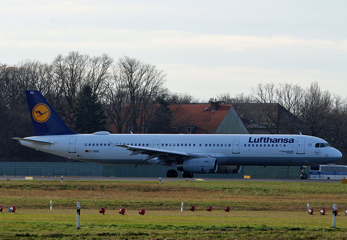 Lufthansa, Airbus A 321-131, D-AIRO  Konstanz , TXL, 10.12.2017