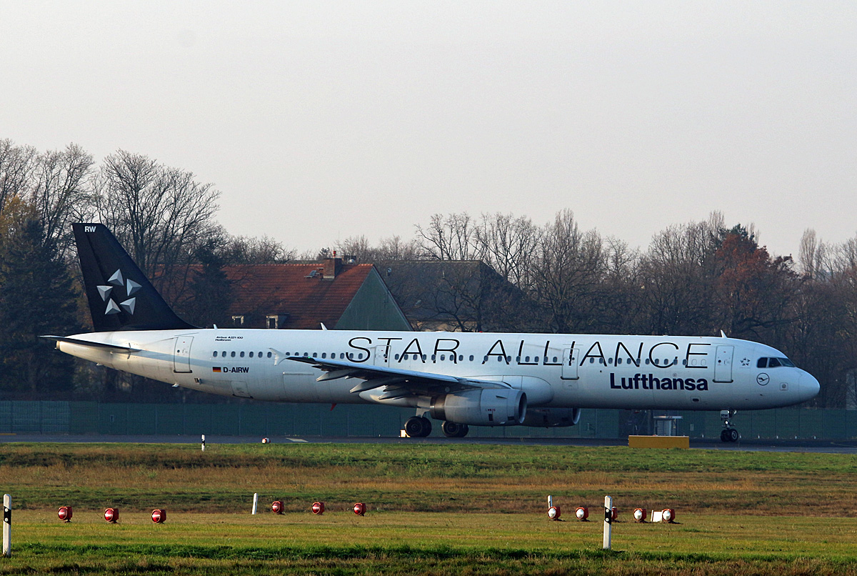 Lufthansa, Airbus A 321-131, D-AIRW  Heilbronn , TXL, 26.11.2017