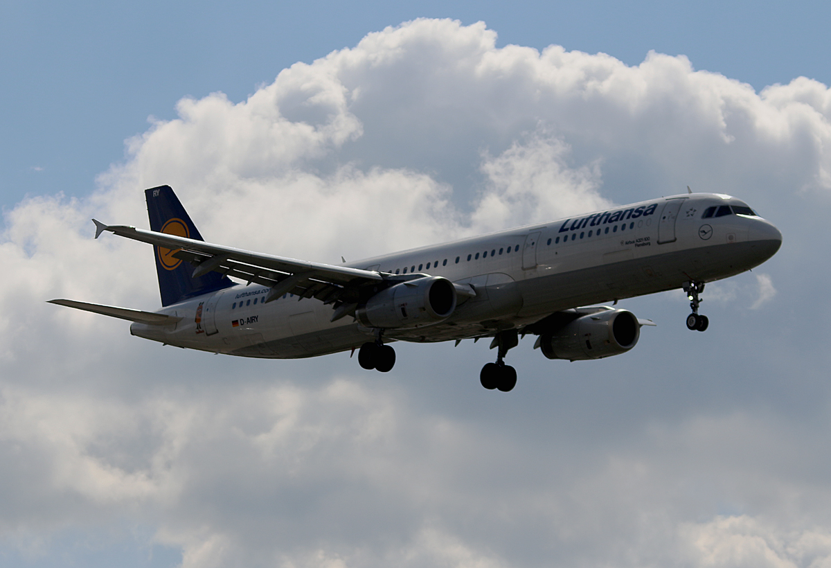 Lufthansa, Airbus A 321-131, D-AIRY  Flensburg, Die Maus , TXL, 07.08.2016
