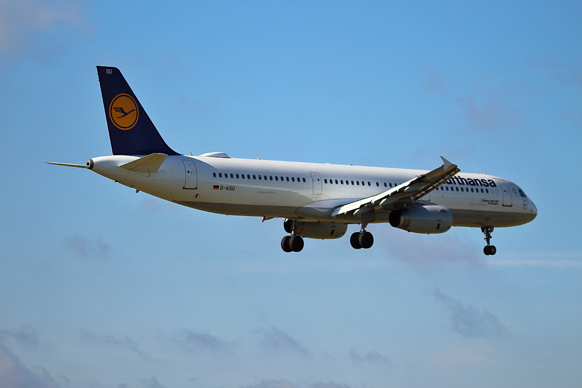Lufthansa, Airbus A 321-131, D-AISU  Nrdlingen , TXL, 25.05.2017