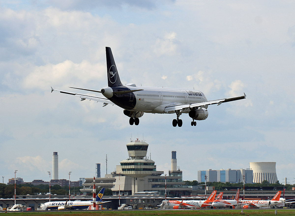 Lufthansa, Airbus A 321-231, D-AIDA  Pforzheim , TXL, 10.08.2019
