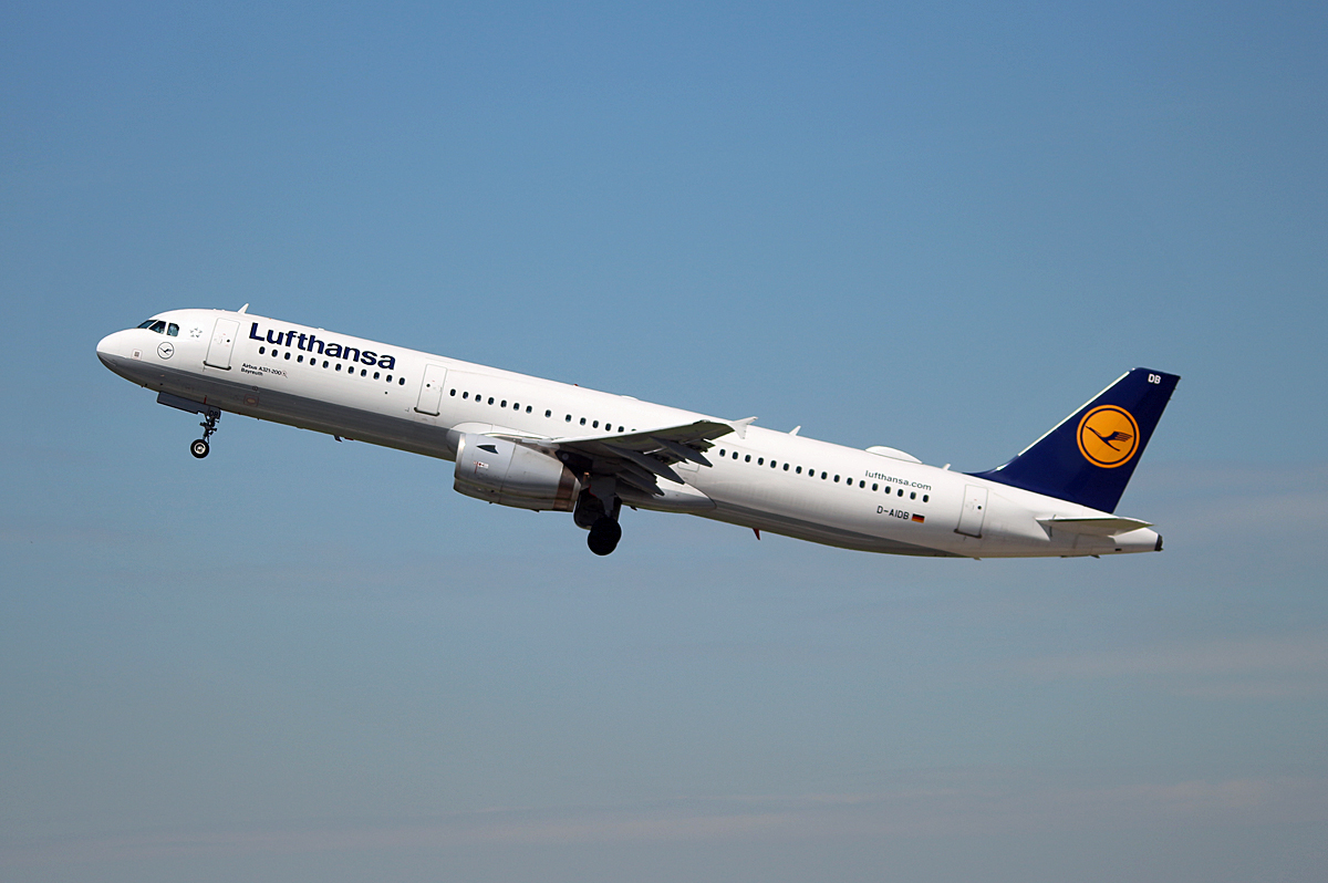 Lufthansa, Airbus A 321-231, D-AIDB  Bayreuth , DUS, 17.05.2017