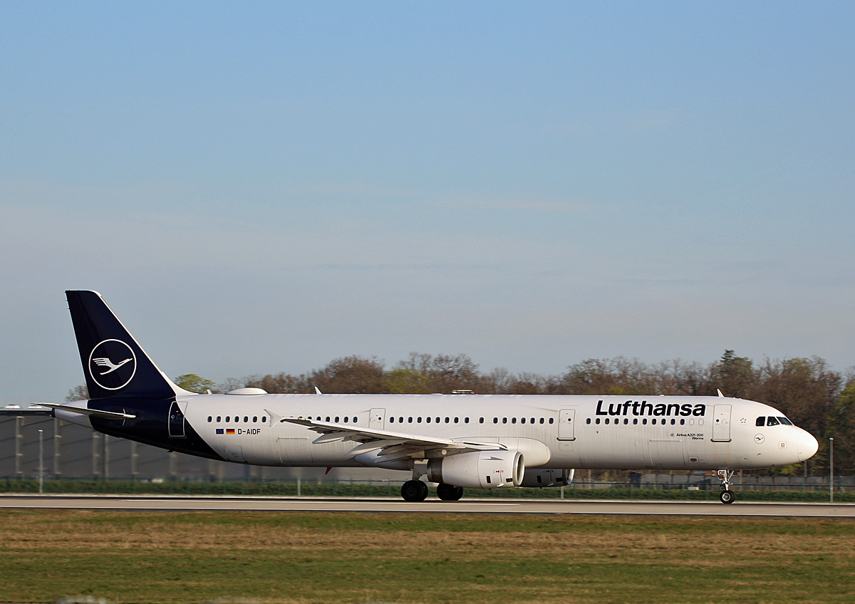 Lufthansa, Airbus A 321-231, D-AIDF  Worms , , BER, 17.04.2022
