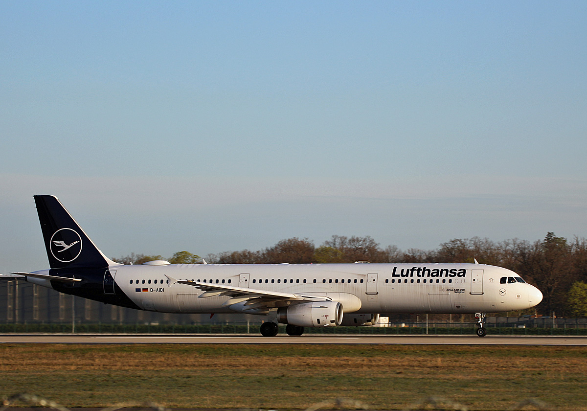 Lufthansa, Airbus A 321-231, D-AIDI  Salzgitter , BER, 17.04.2022