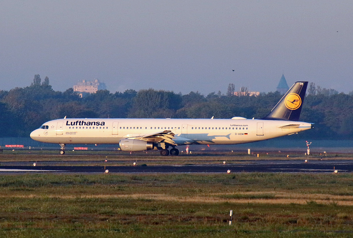Lufthansa, Airbus A 321-231, D-AIDM  Recklinghausen , D-AIDM, TXL, 06.10.2019