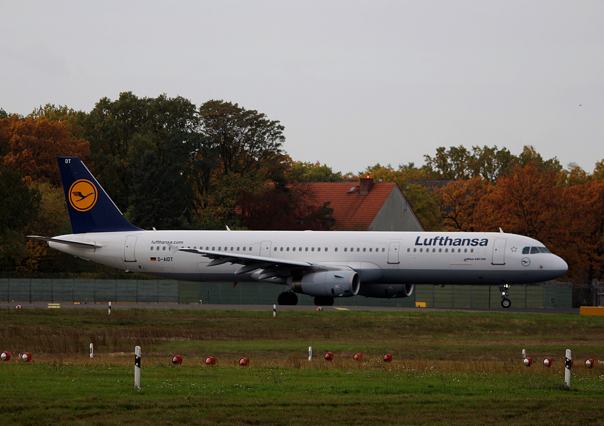 Lufthansa, Airbus A 321-231, D-AIDT, TXL, 29.10.2016