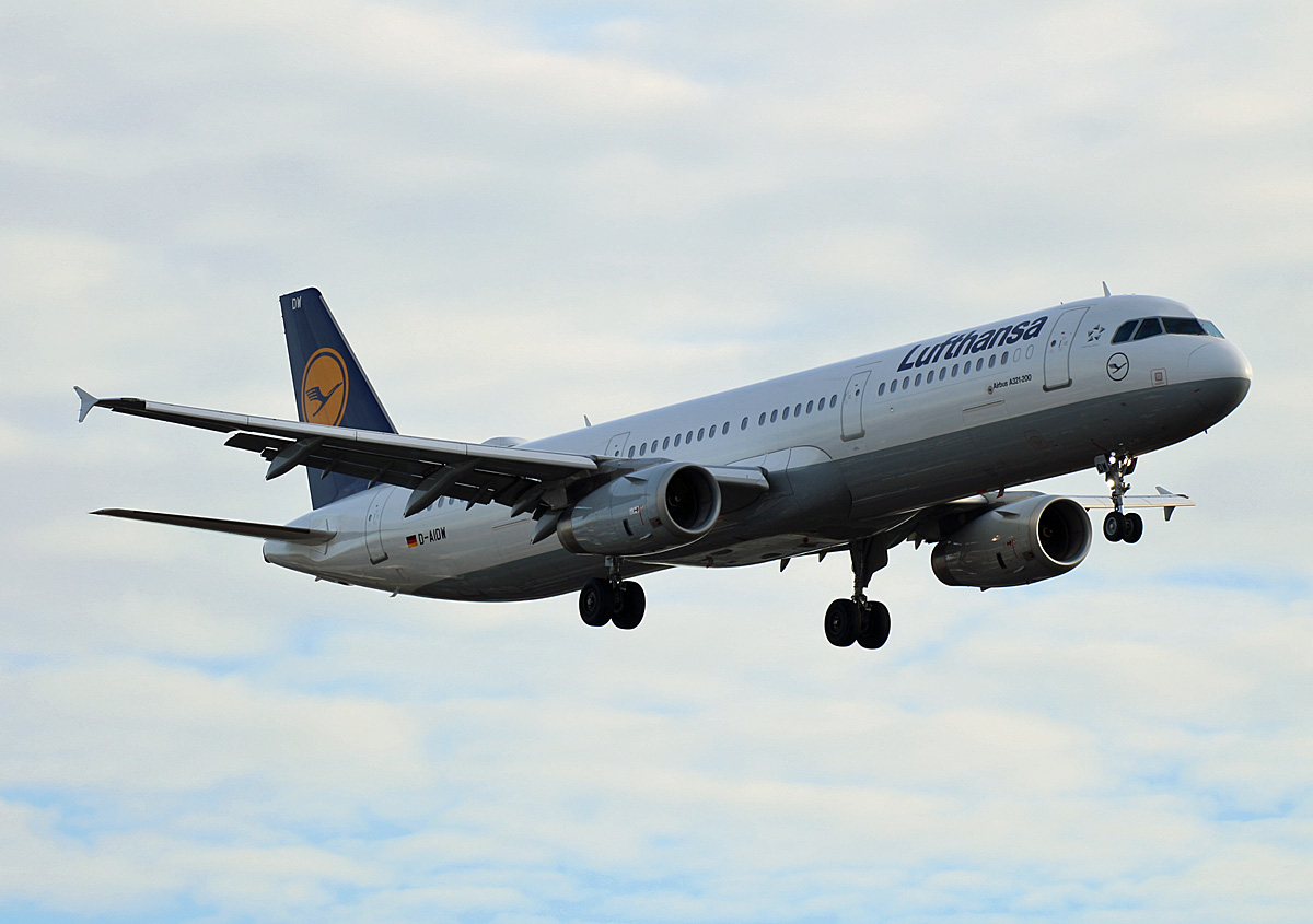 Lufthansa, Airbus A 321-231, D-AIDW, TXL; 29.12.2019