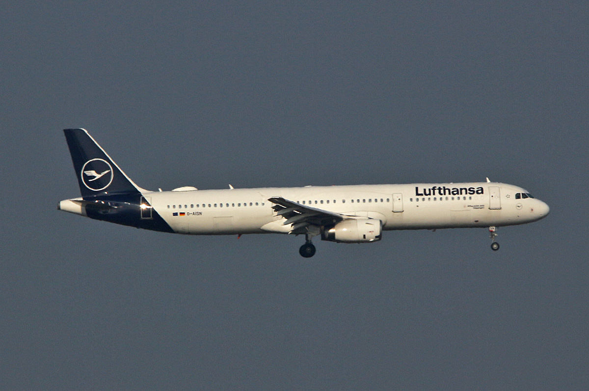 Lufthansa, Airbus A 321-231, D-AISN  Gppingen , BER, 09.02.2025