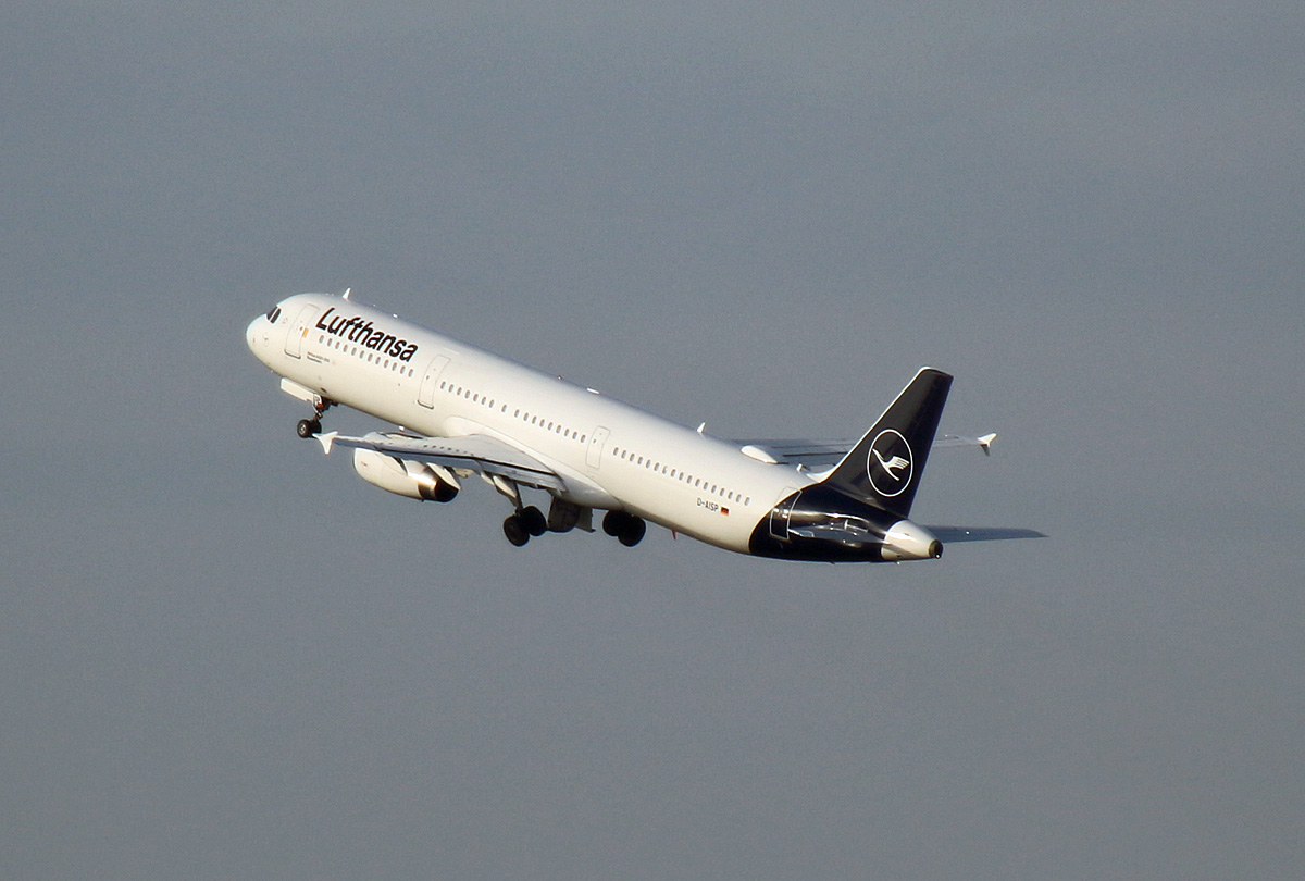Lufthansa, Airbus A 321-231, D-AISP  Rosenheim , BER, 16.12.2023