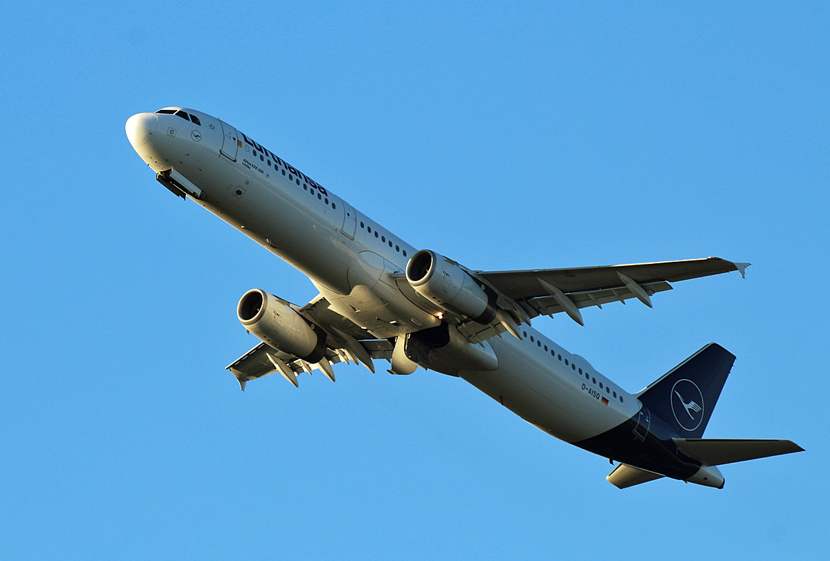 Lufthansa, Airbus A 321-231, D-AISQ  Lindau , TXL, 06.10.2019
