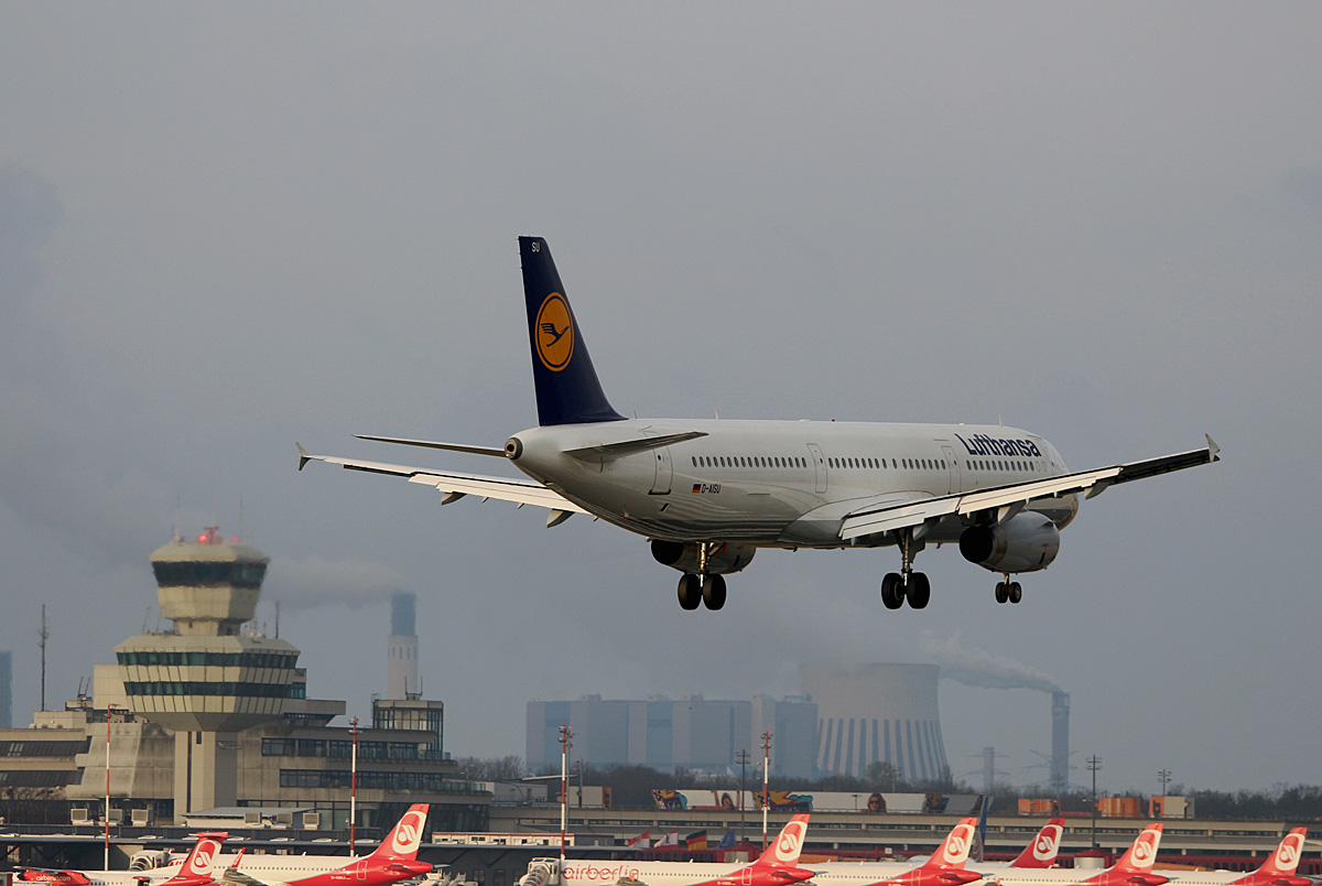 Lufthansa, Airbus A 321-231, D-AISU  Nrdlingen , TXL, 02.04.2017