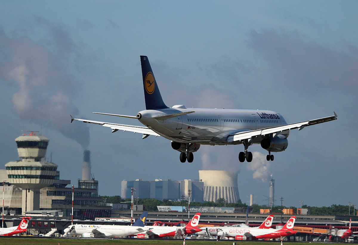 Lufthansa, Airbus A 321-231, D-AISU  Nrdlingen , TXL, 25.05.2017