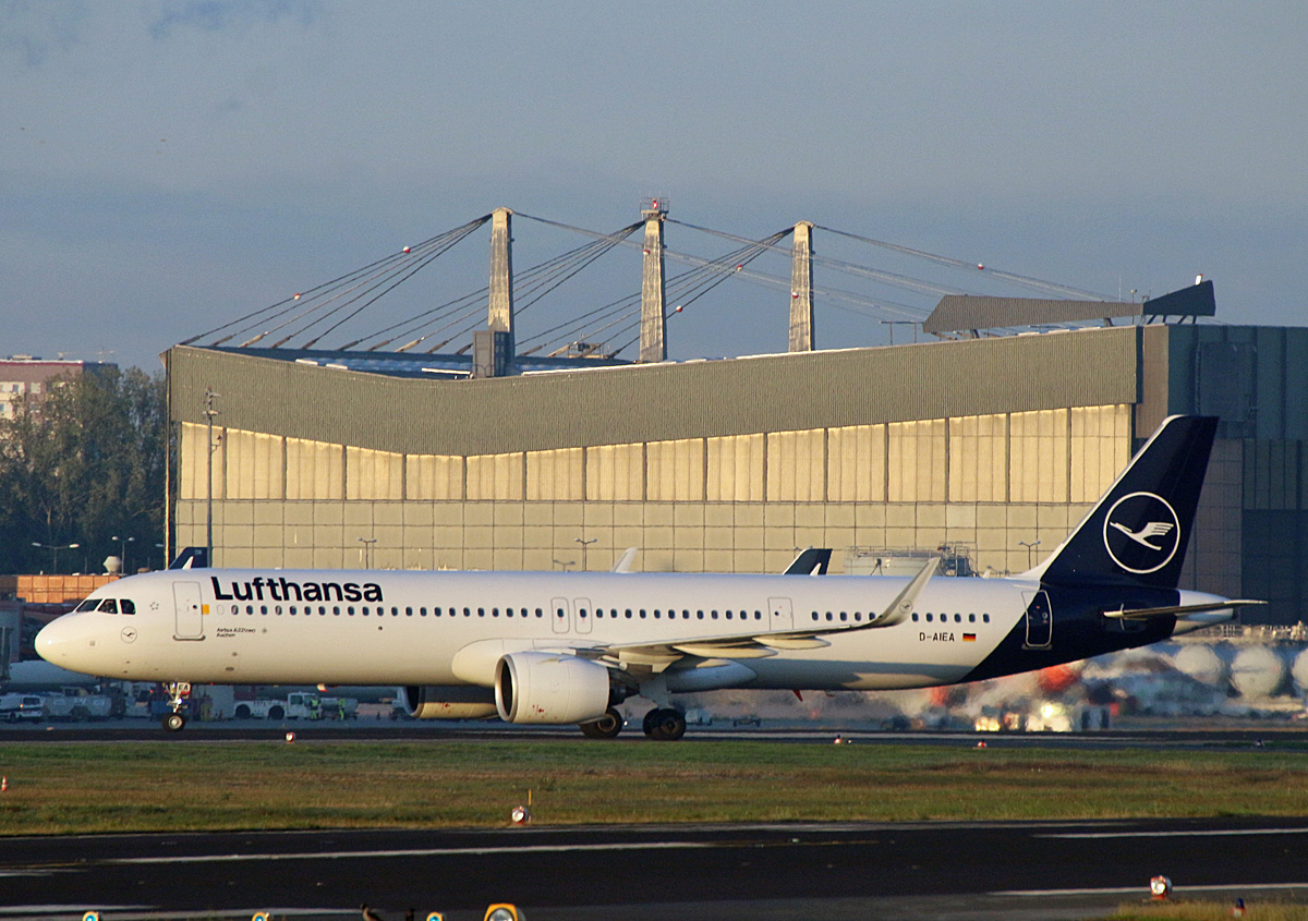 Lufthansa, Airbus A 321-271NX, D-AIEA  Aachen , TXL, 06.10.2019