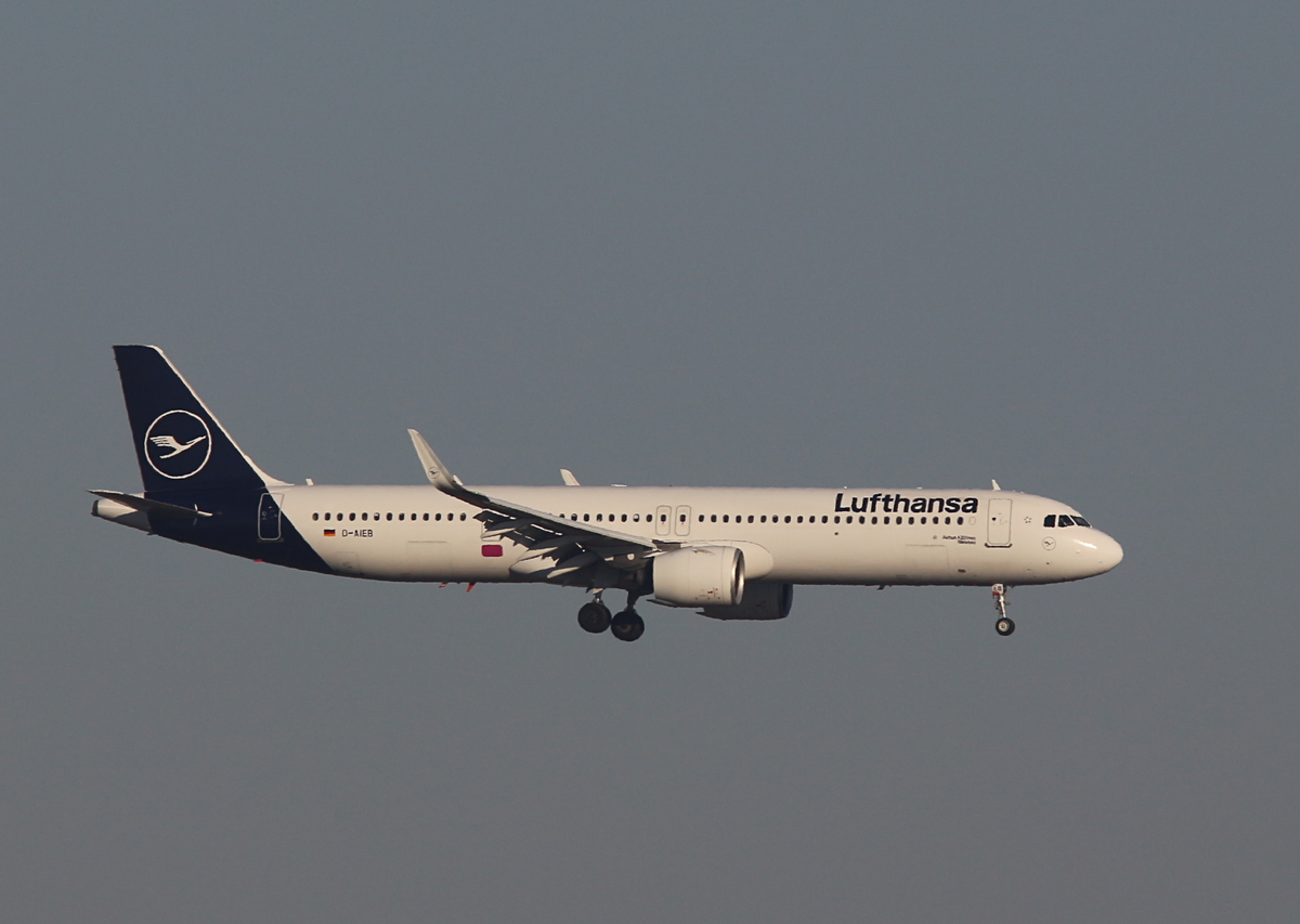 Lufthansa, Airbus A 321-271NX, D-AIEB  Bielefeld , BER, 06.03.2026