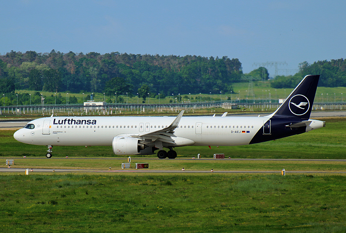 Lufthansa, Airbus A 321-271NX, D-AIEJ  Füssen , BER, 21.05.2022