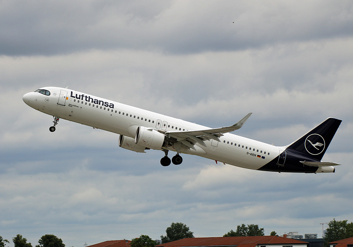Lufthansa, Airbus A 321-271NX, D-AIEN  Neuss , BER, 13.07.2024