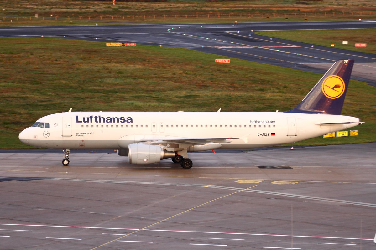 Lufthansa, Airbus A320-214, D-AIZE, 'Eisenach'. Aus München (MUC) kommend in Köln-Bonn (CGN/EDDK) am 05.11.2017.