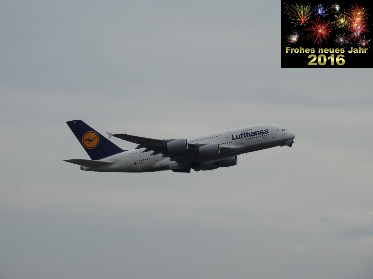 Lufthansa Airbus A380 D-AIML startet in Frankfurt am Main Flughafen am 23.05.15 von einen Planespotterpunkt aus fotografiert. Mit diesem Foto wünsche ich euch allen einen guten Rutsch ins neue Jahr
