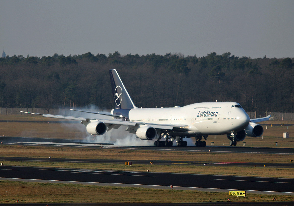 Lufthansa, Boeing B 747-8, D-ABYA, TXL, 08.02.2018