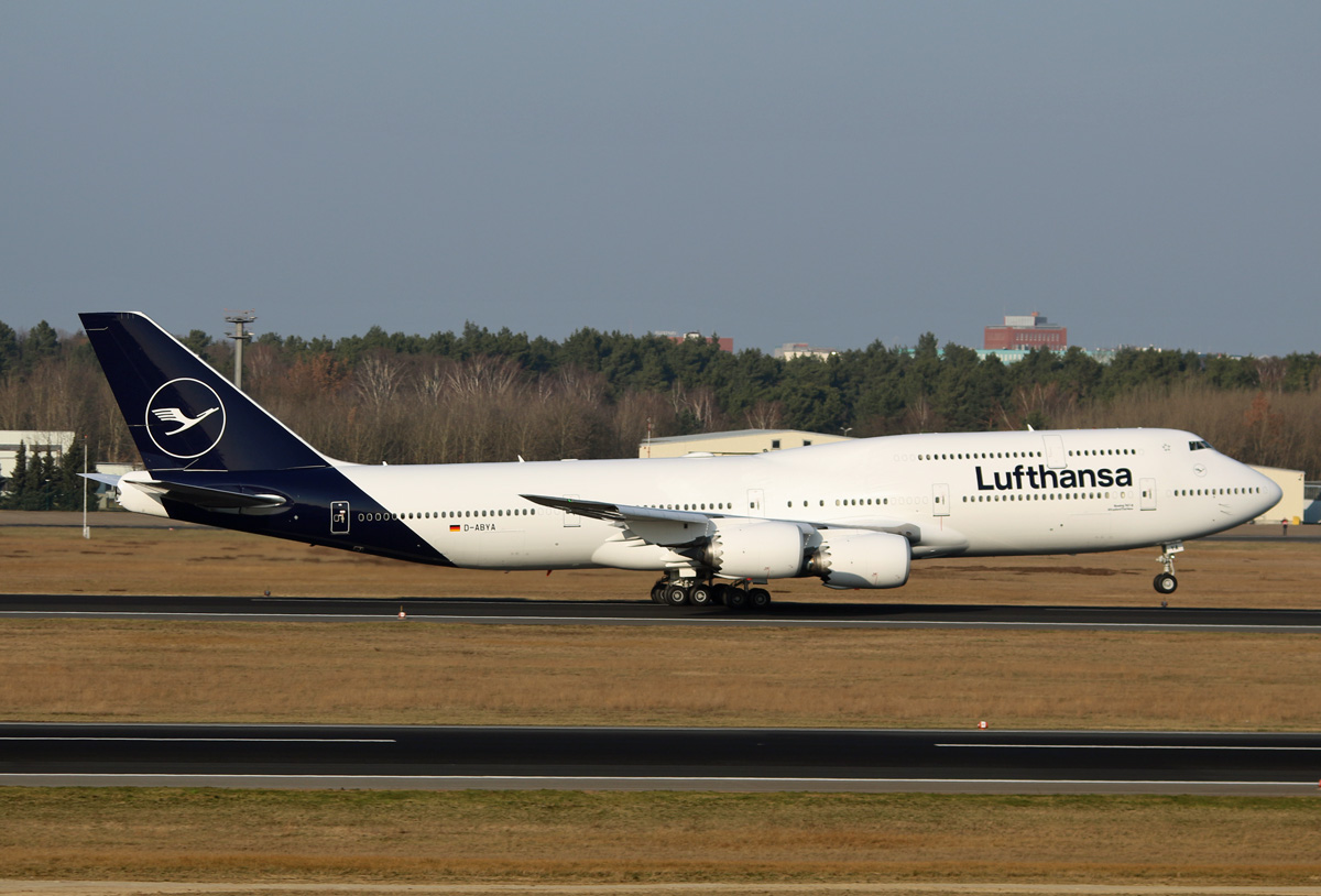 Lufthansa, Boeing B 747-8, D-ABYA, TXL, 08.02.2018