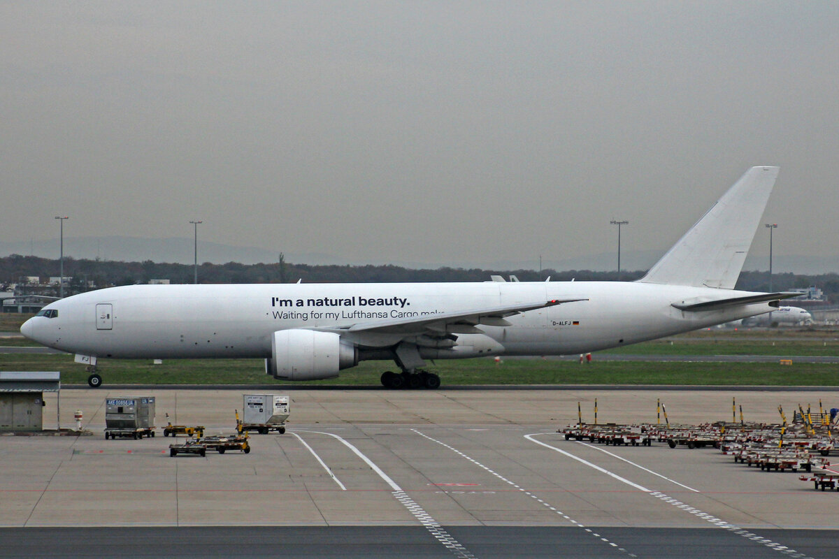 Lufthansa Cargo, D-ALFJ, Boeing B777-F1H, msn: 35612/955, 29.Oktober 2022, FRA Frankfurt, Germay.