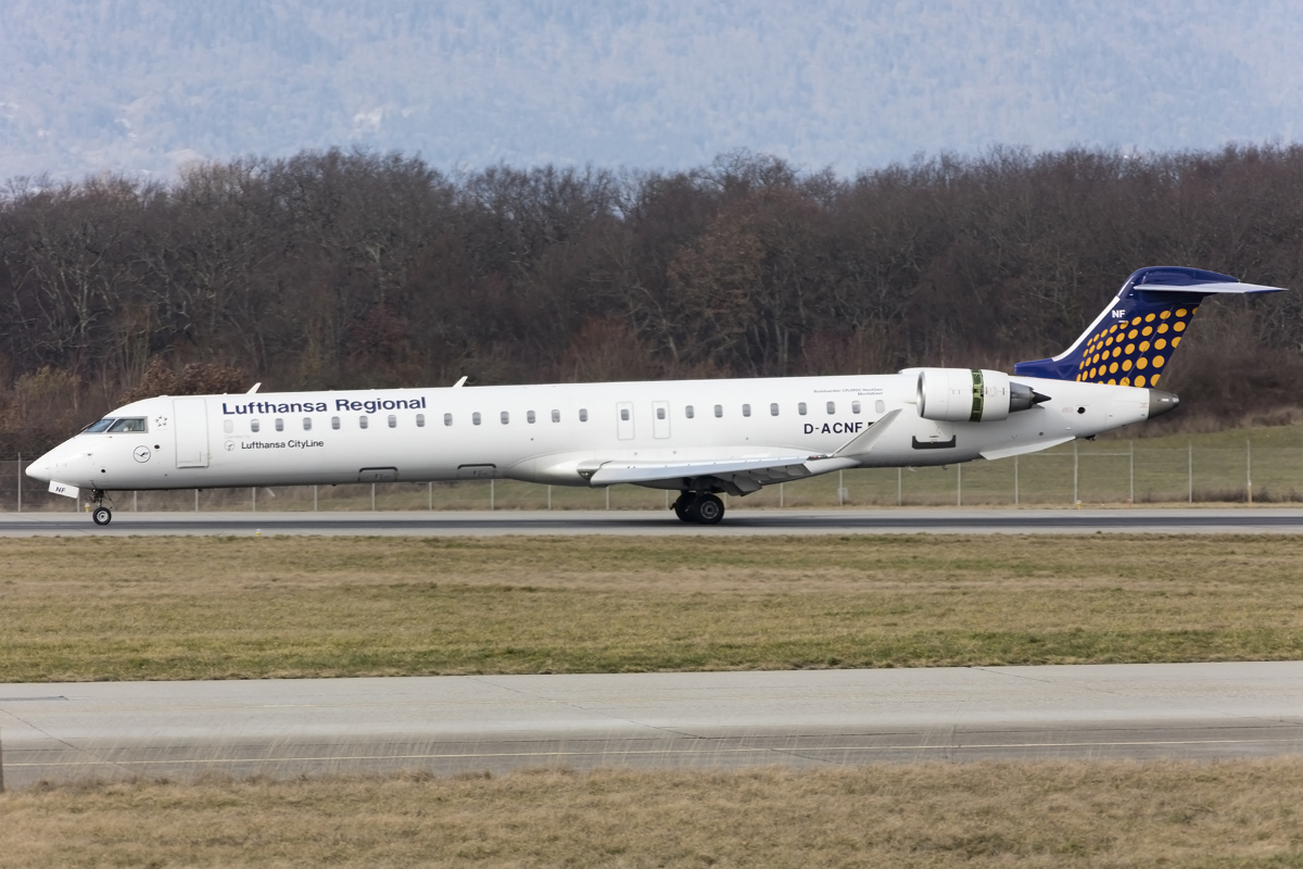 Lufthansa - CityLine, D-ACNF, Bombardier, CRJ-900NG, 30.01.2016, GVA, Geneve, Switzerland



