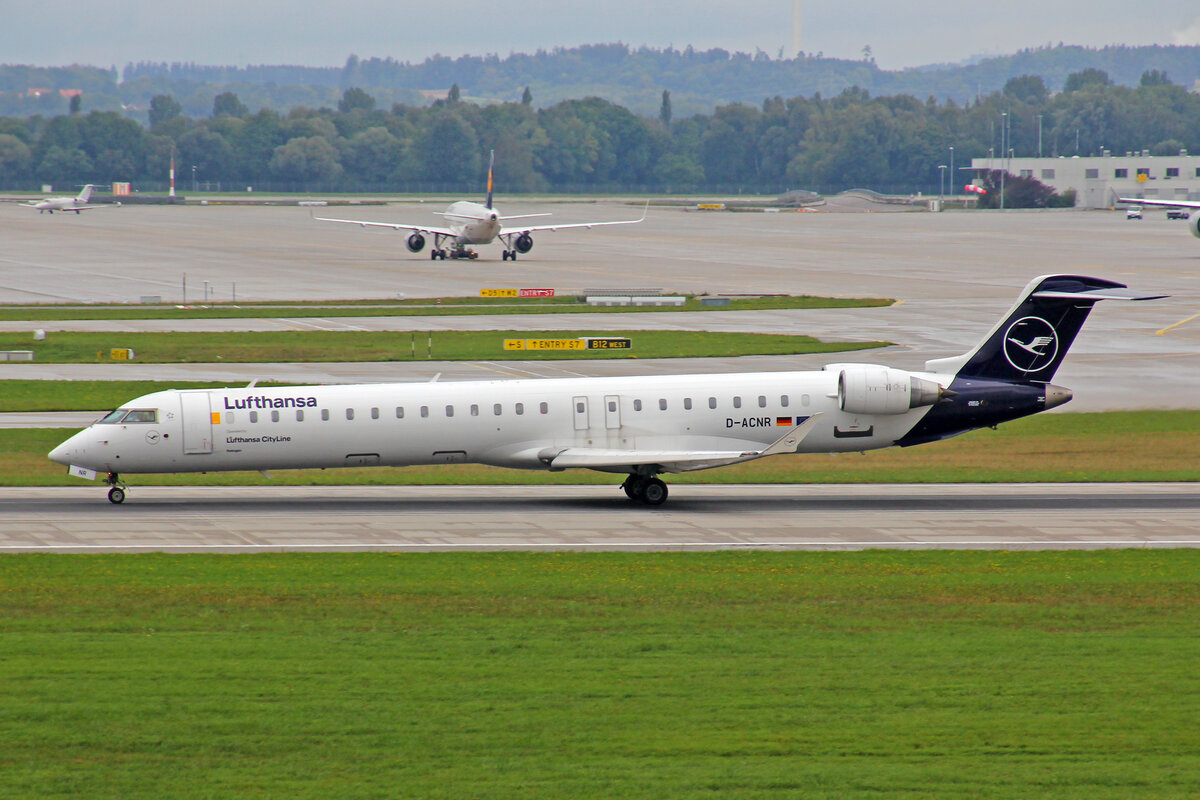 Lufthansa Cityline, D-ACNR, Bombardier CRJ-900LR, msn: 15263,  Ratingen , 11.September 2022, MUC München, Germany.