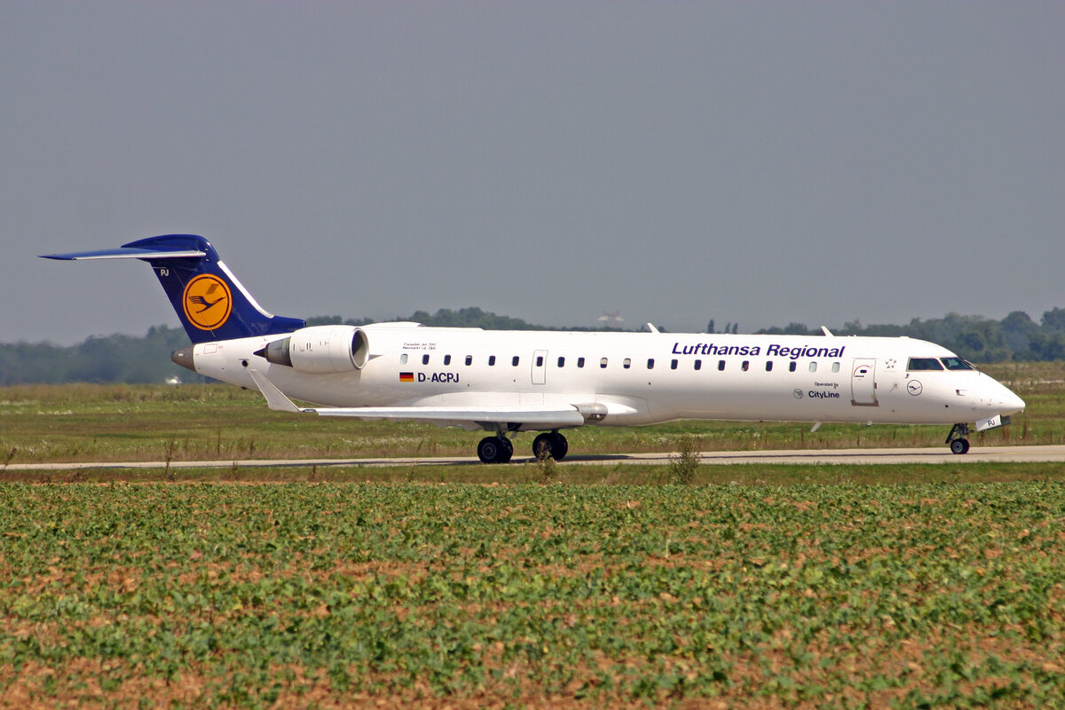 Lufthansa CityLine, D-ACPJ, Bombardier CRJ-700, msn: 10040,   Neumarkt in der Oberpfalz , 31.August 2007, LYS Lyon-Saint-Exupéry, France.