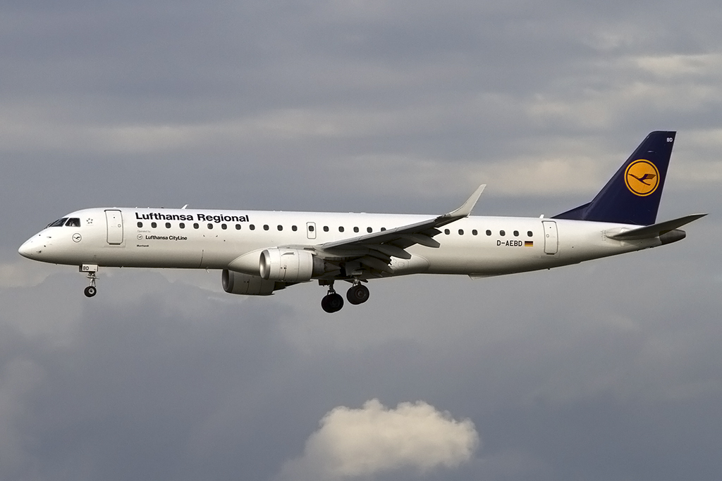 Lufthansa - CityLine, D-AEBD, Embraer, ERJ-195, 29.10.2013, MUC, München, Germany



