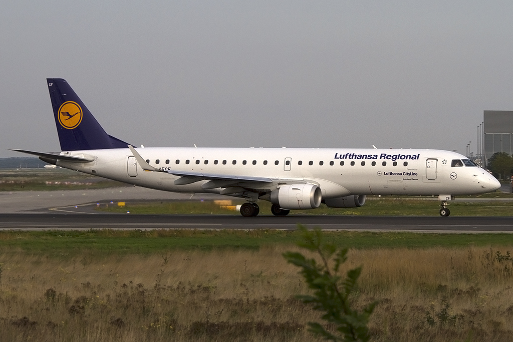 Lufthansa - CityLine, D-AECF, Embraer, ERJ-195, 28.09.2013, FRA, Frankfurt, Germany 



