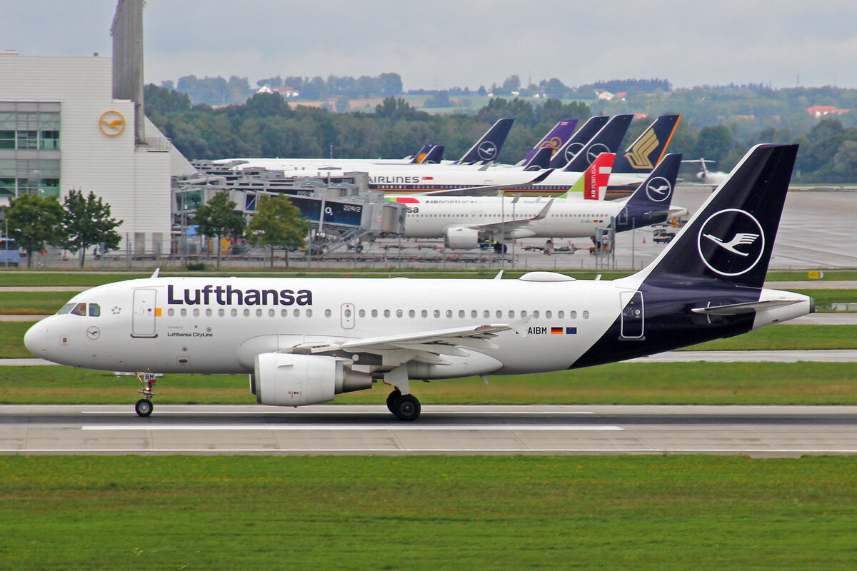 Lufthansa CityLine, D-AIBM, Airbus A319-112, msn:2262, 11.September 2022, MUC München, Germany.
