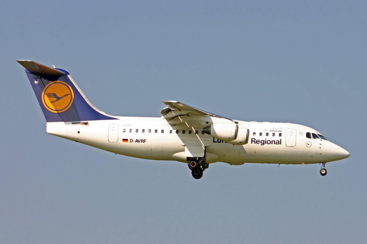 Lufthansa CityLine, D-AVRF, BAe Avro RJ85, msn: E2269, 27.Juni 2006, ZRH Zürich, Switzerland.